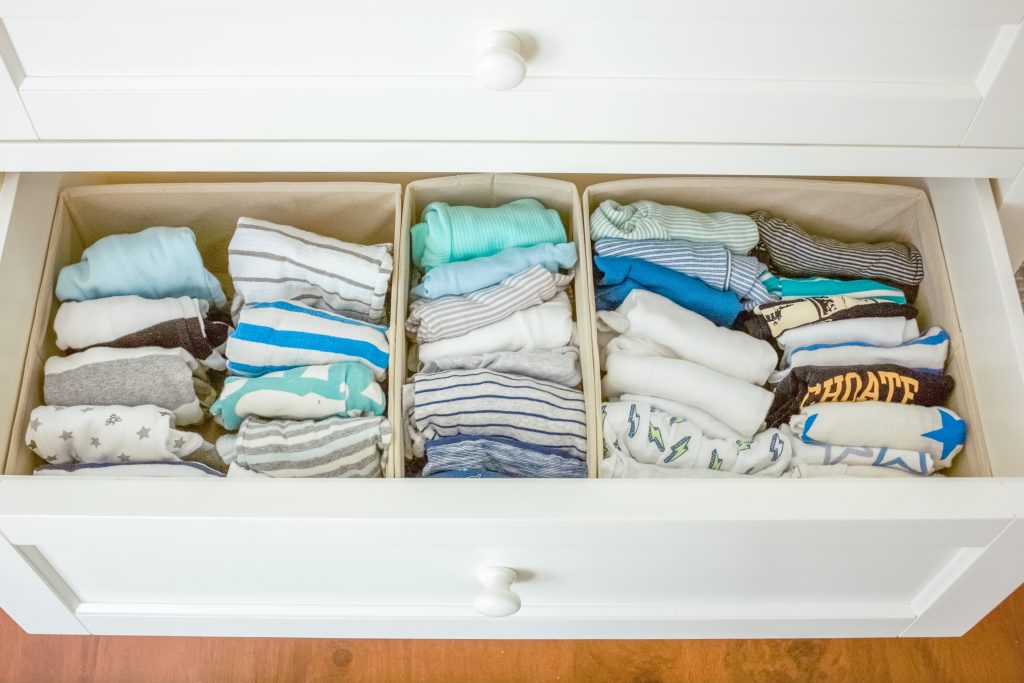 Organizing Baby Clothes: How to Master This Skill