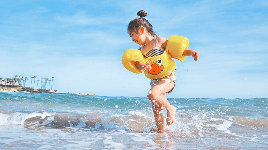 Raise a Child Swimmer: We Have Collected Tips for Your Kid to Swim